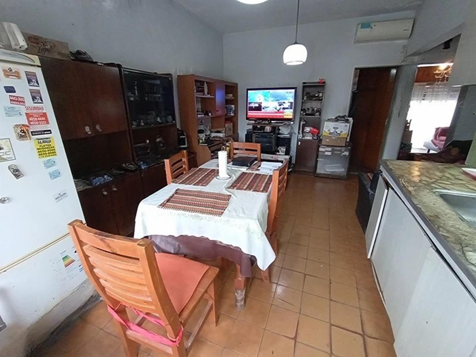 HAEDO - Casa en Ph de tres ambientes
