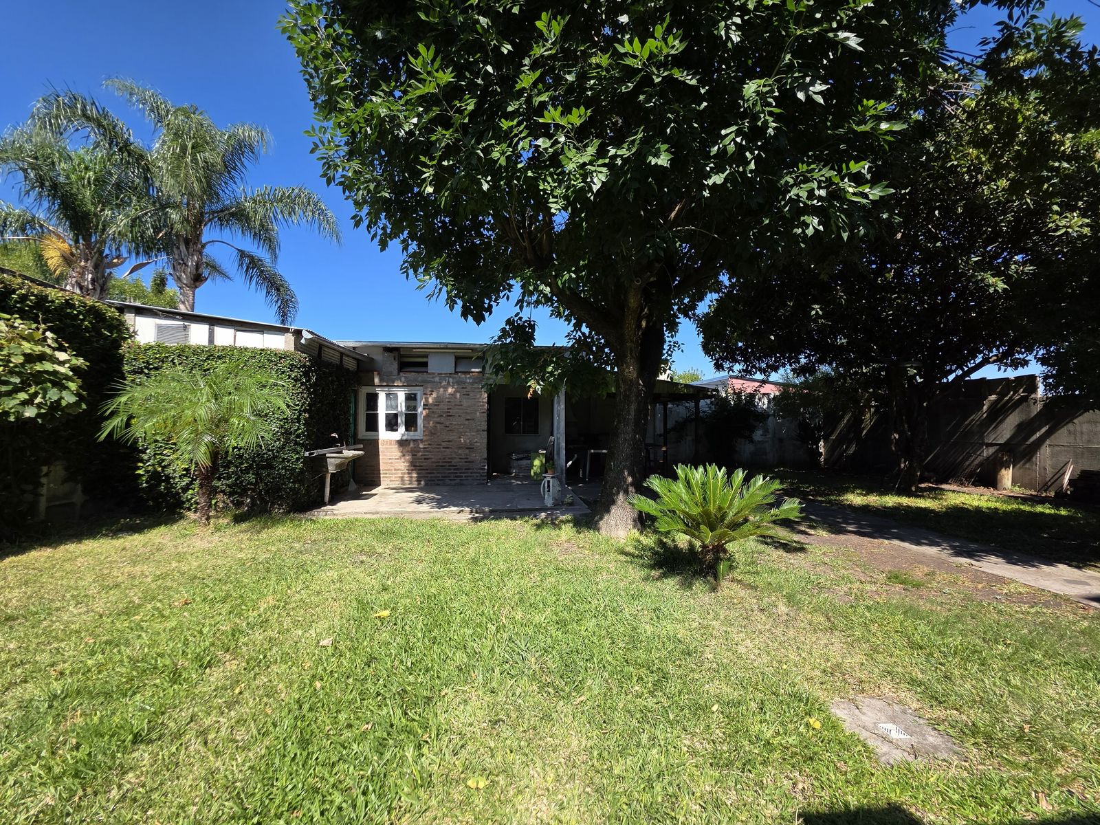 Vendo Casa con amplio patio en Concepción del Uruguay, Entre Ríos