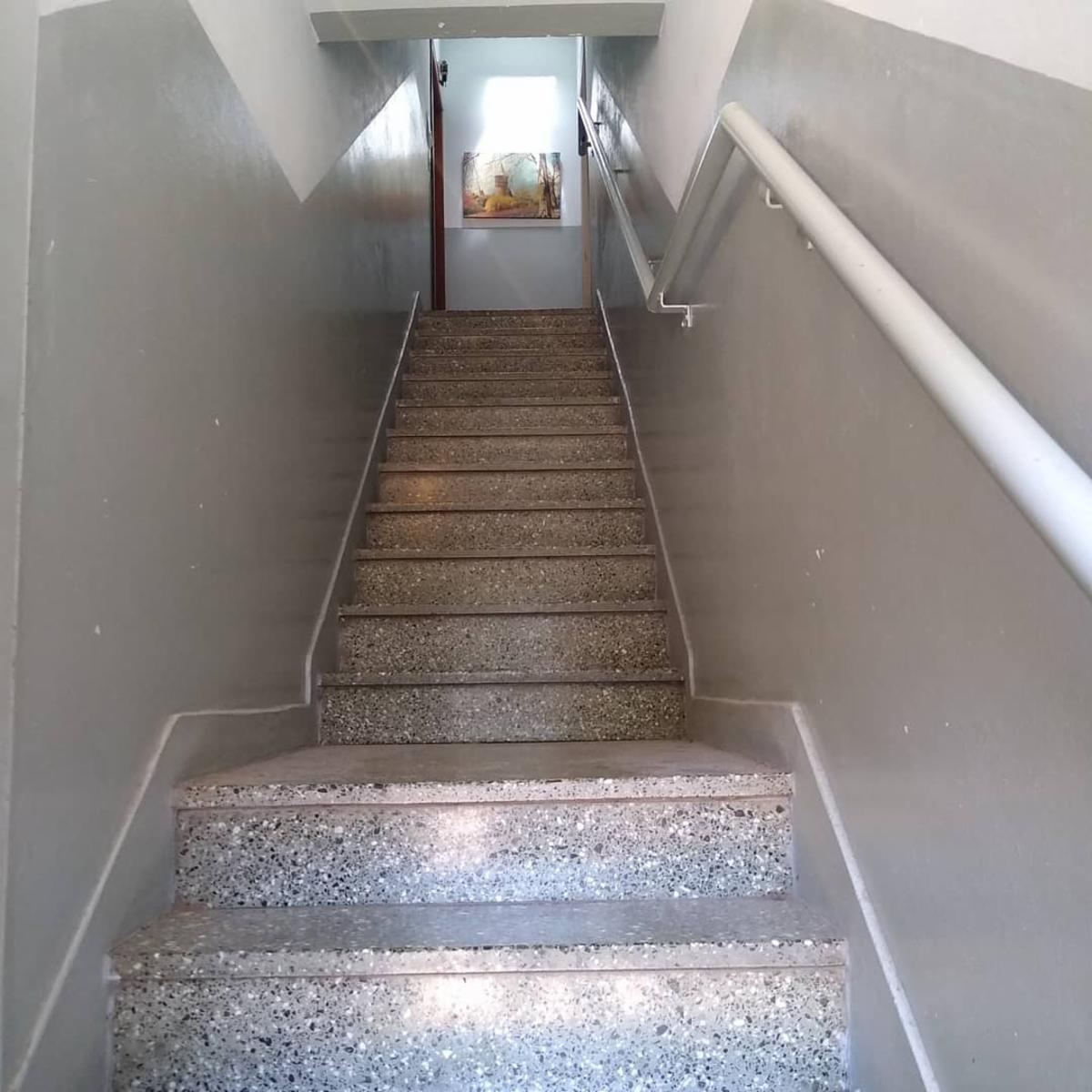 VENTA DEPARTAMENTO DE 4 AMBIENTES CON COCHERA, CERCA DEL CENTRO DE FLORENCIO VARELA — foto 4