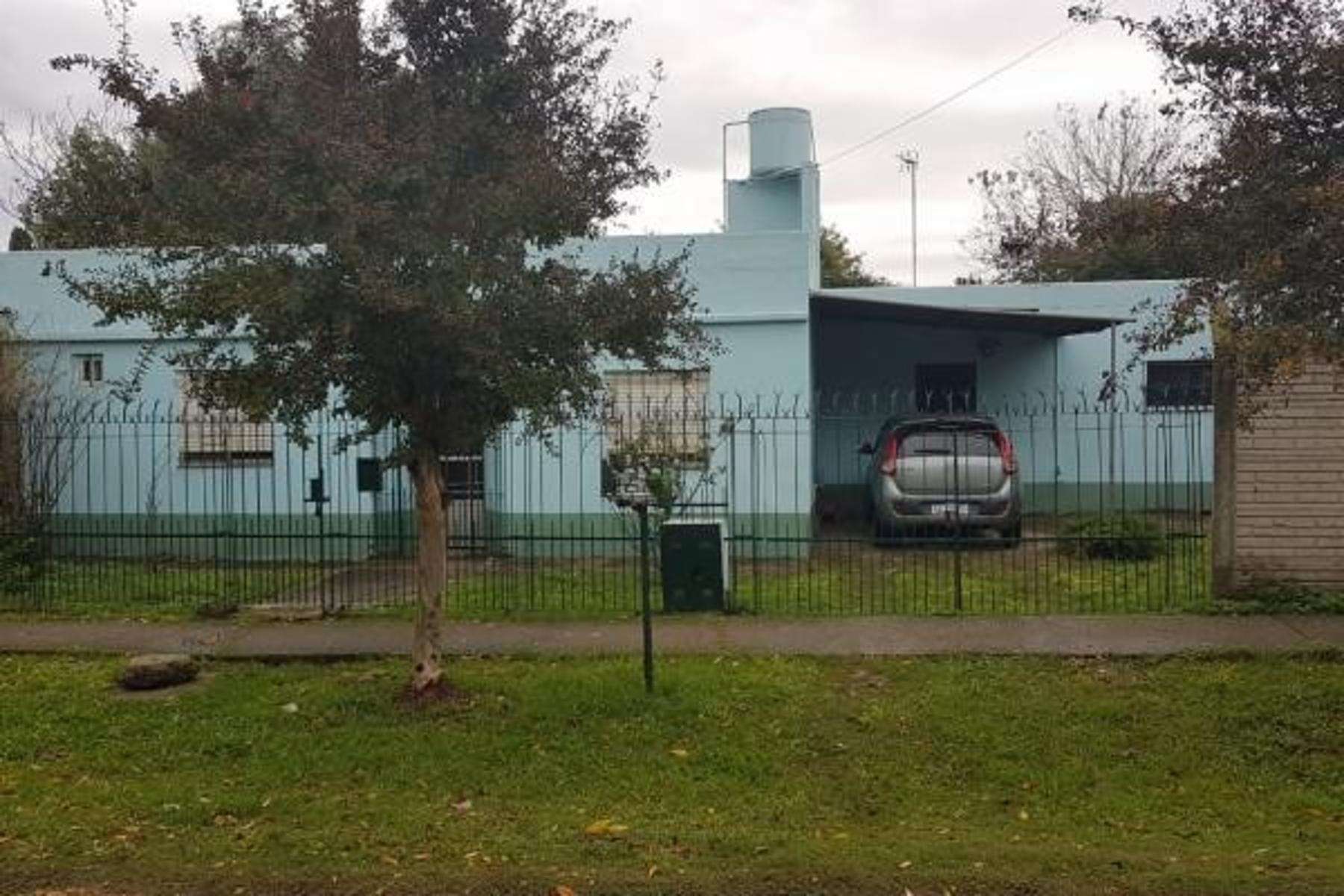 CASA EN VENTA EN FLORENCIO VARELA