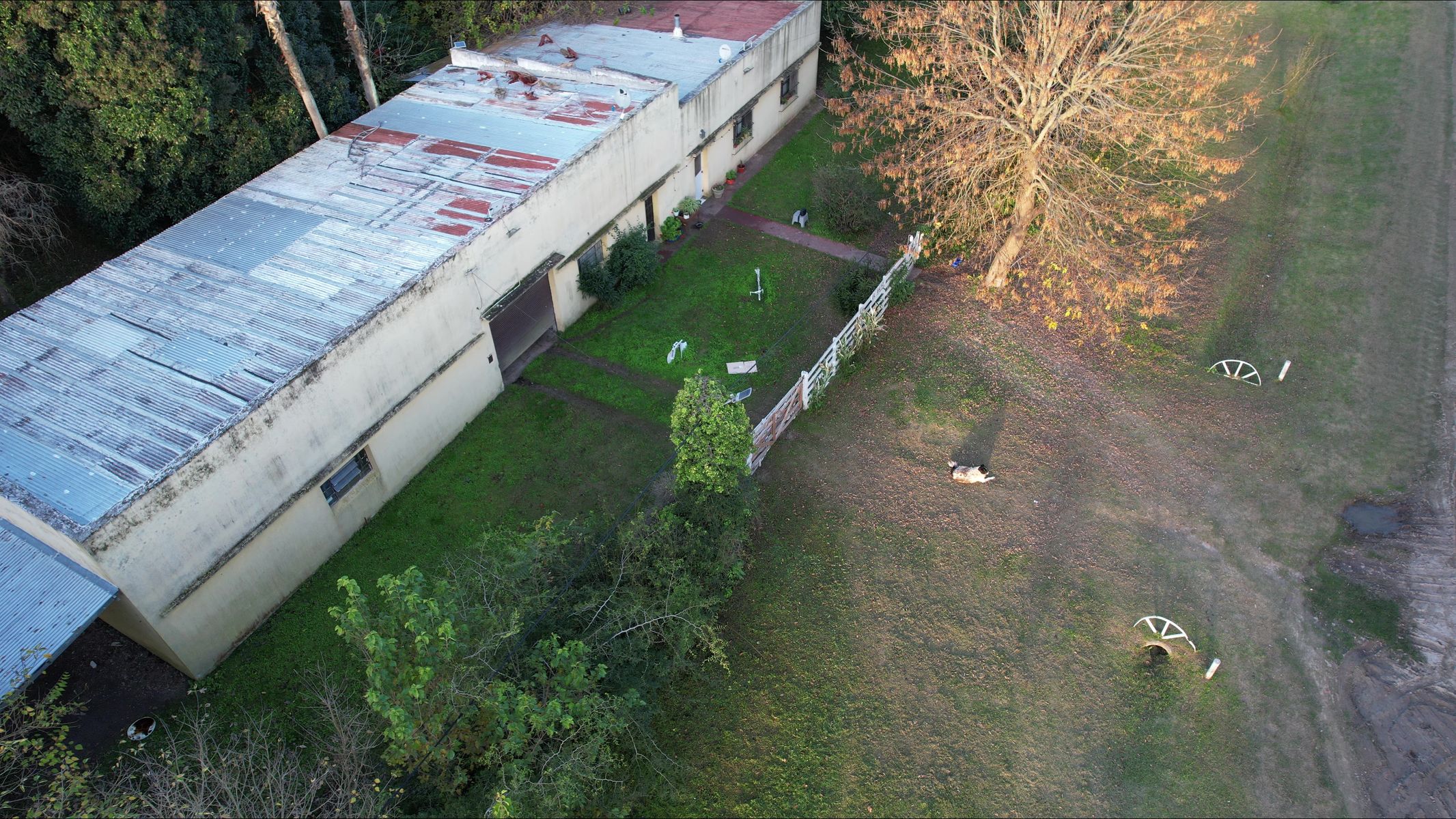 CASA EN VENTA en Alvarez Jonte sobre fracción de 2500 mt2. - 2