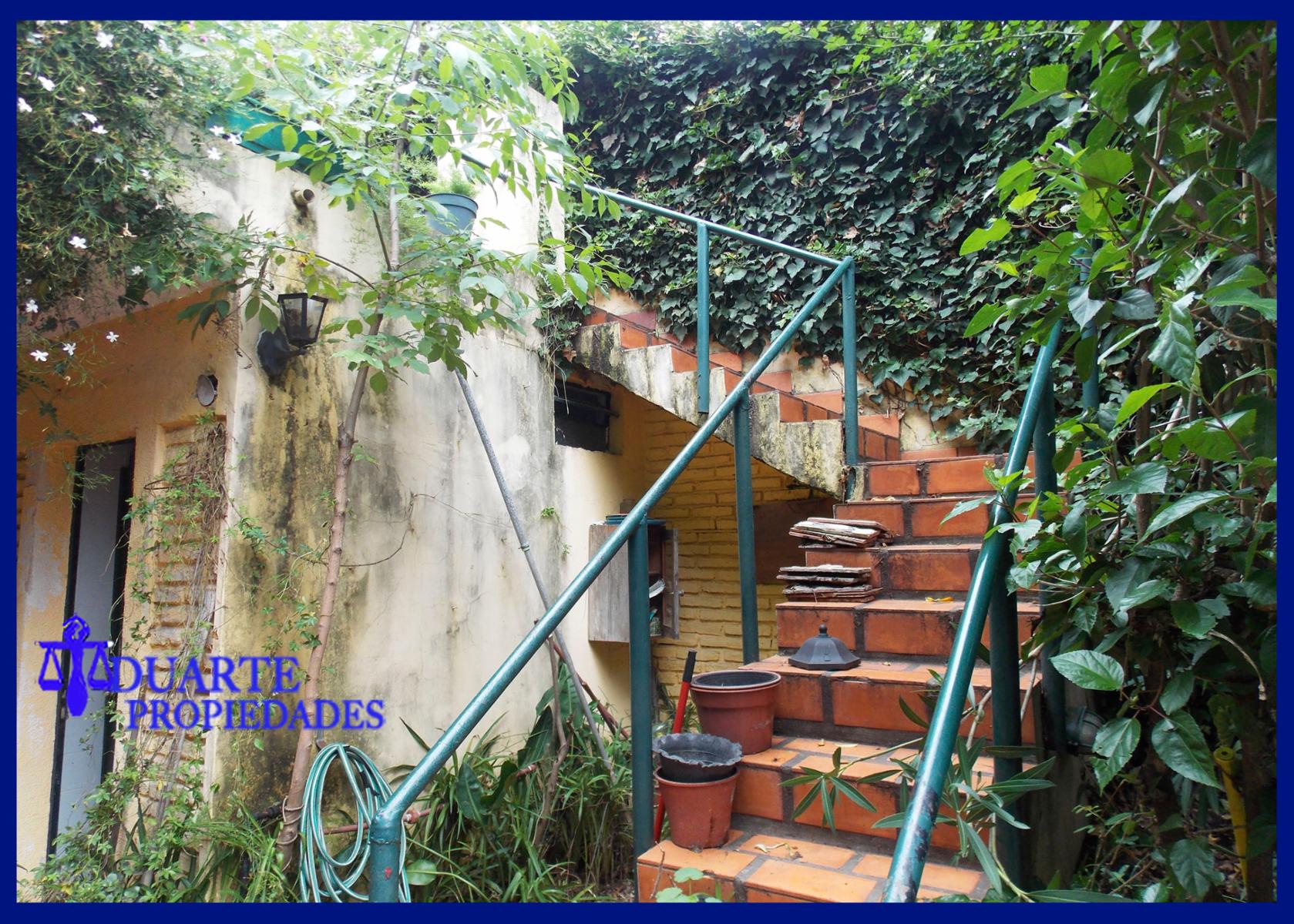 V. PUEYRREDON CASA SOBRE TERRENO PROPIO 6 AMBIENTES + DEPENDENCIA COMPLETA ** TOMO MENOR VALOR 3-4 AMB** — foto 3