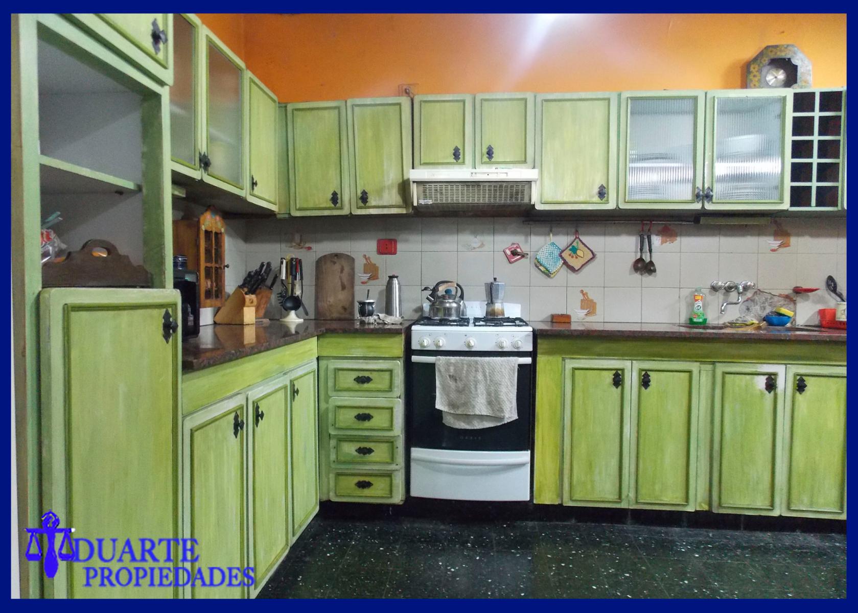 V. PUEYRREDON CASA SOBRE TERRENO PROPIO 6 AMBIENTES + DEPENDENCIA COMPLETA ** TOMO MENOR VALOR 3-4 AMB** — foto 5