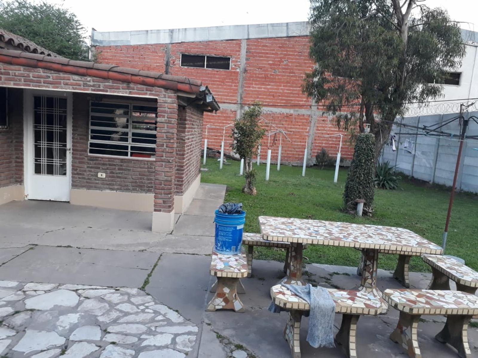 Quinta en alquiler en Los Polvorines , Malvinas Argentinas a media cuadra de Ruta 8 - 10