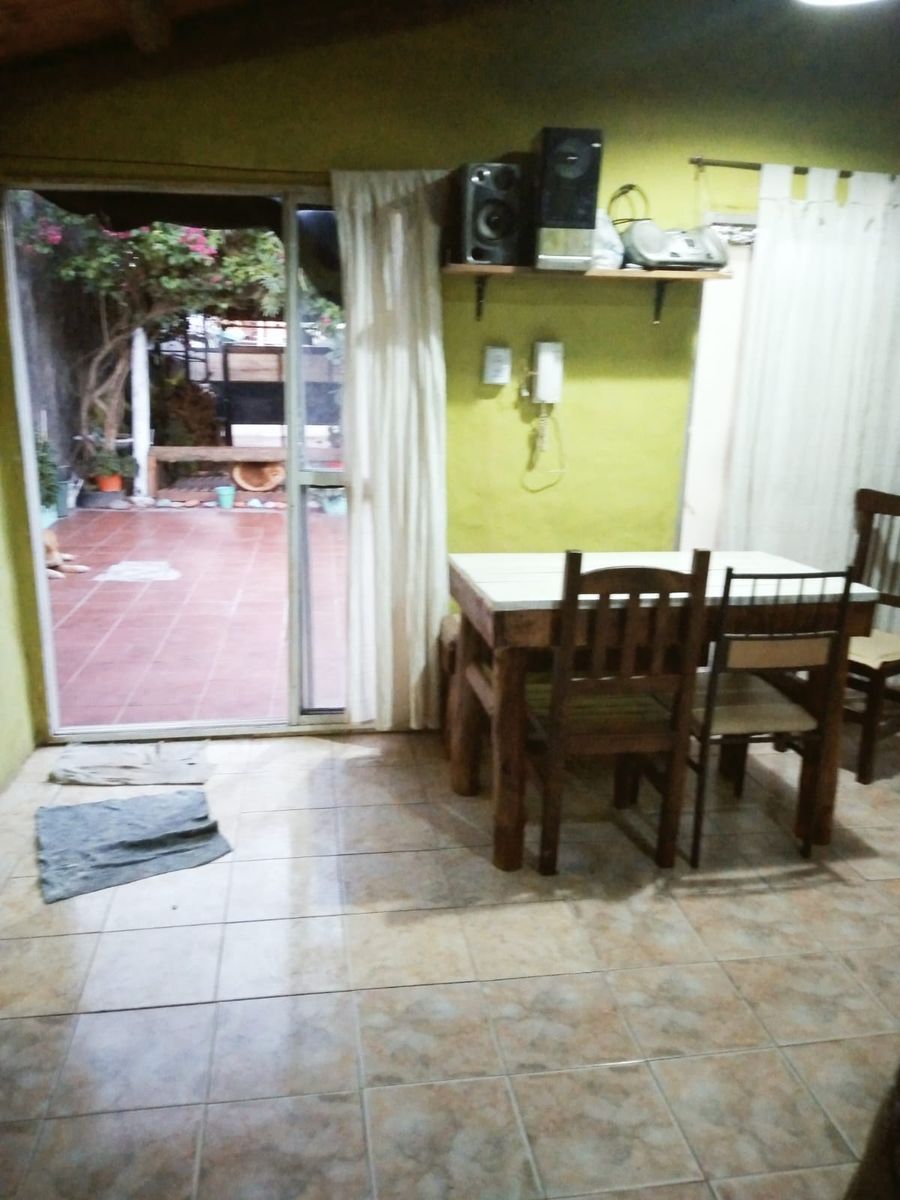 Casa con depto al frente — foto 11
