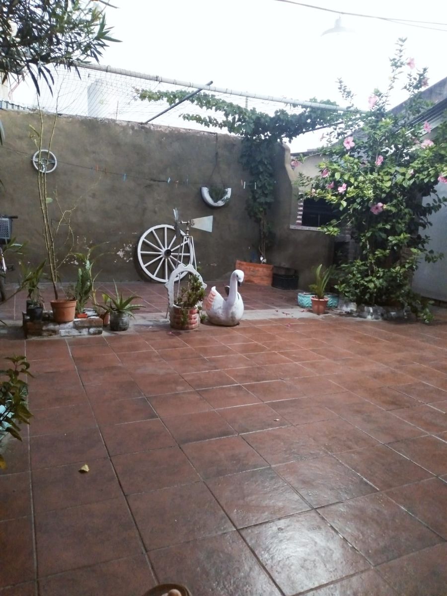 Casa con depto al frente — foto 14