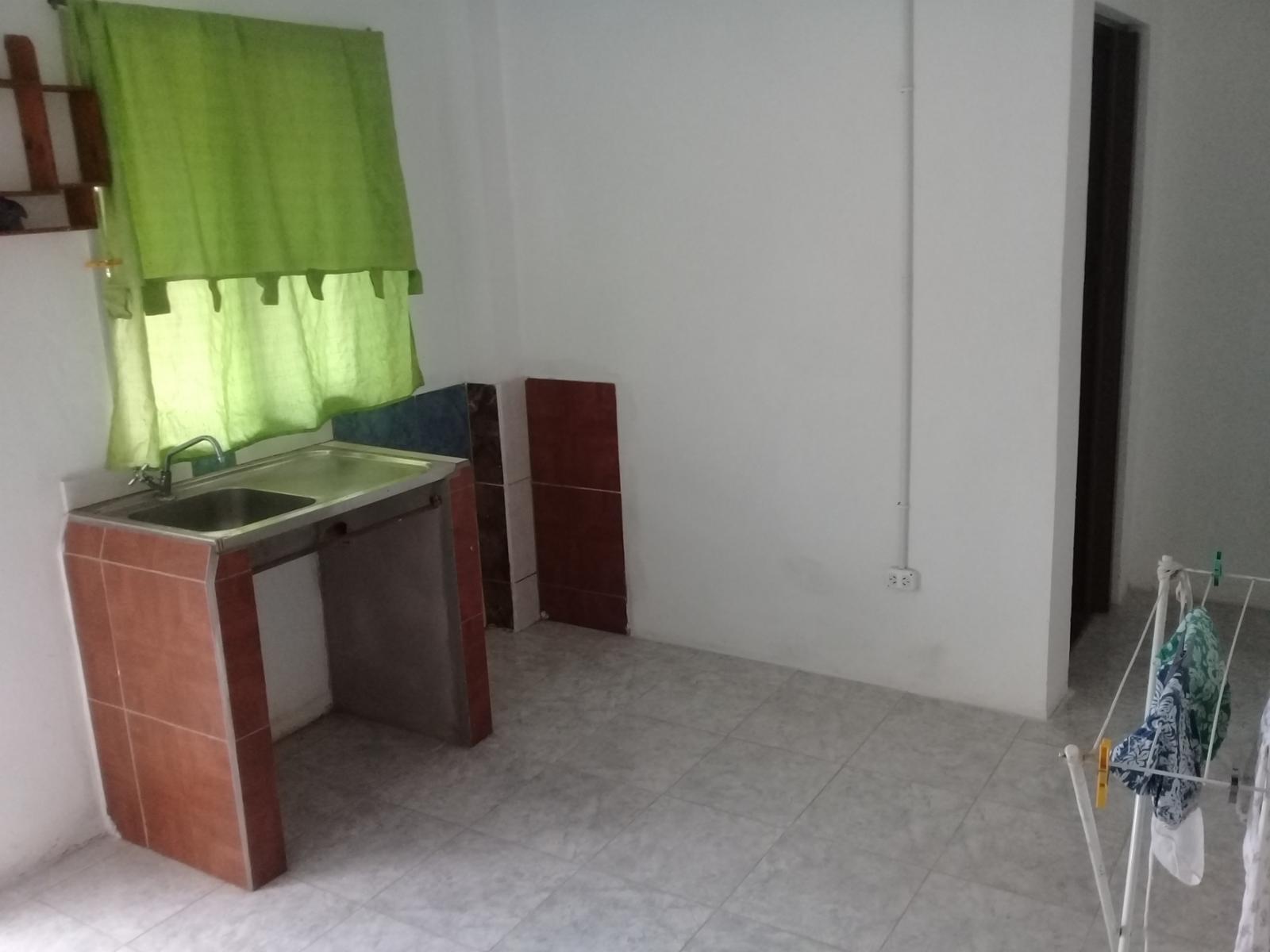 Departamentos en alquiler de un dormitorio y monoambiente en Grand Bourg - 5