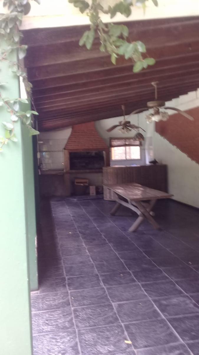 casa quinta en grand Bourg con pileta lote 1106 mts cuadrados - 6