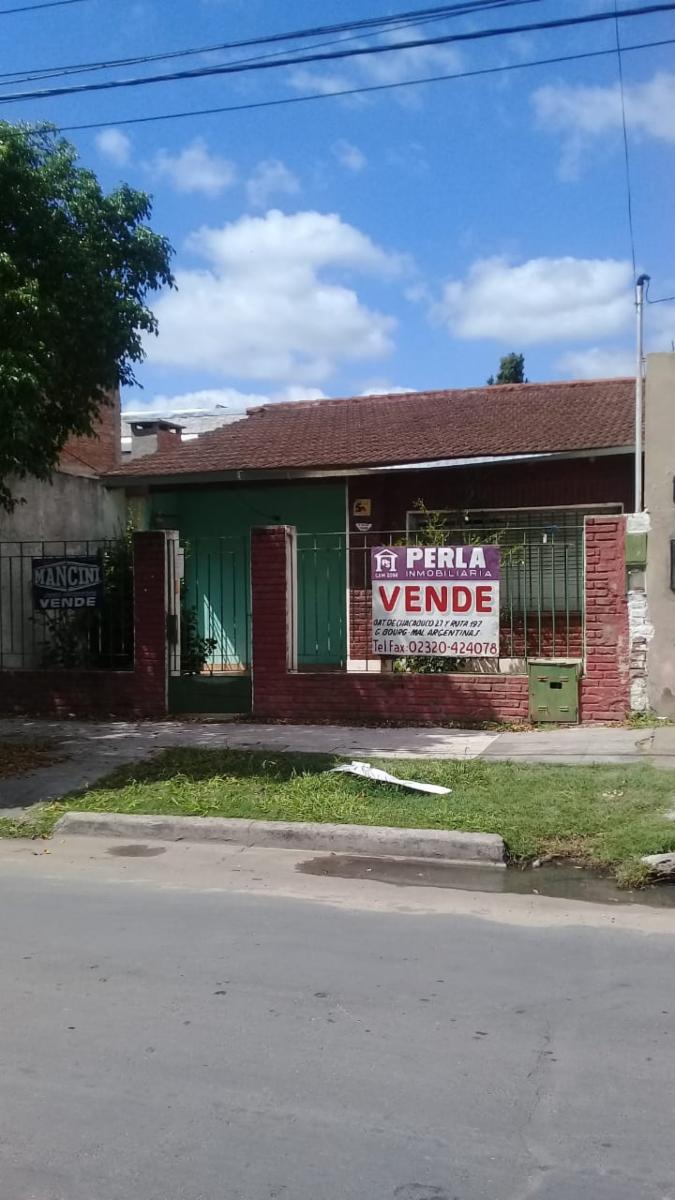 casa a reciclar sobre lote de 300 metros cuadrados exelente ubicacion — foto 3