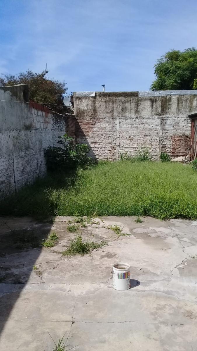 Casa con local a la venta de 2 dormitorios, 2 baños,cocinacomedor,living,, lavadero patio al fondo, entrada para 2 autoslote de10x35 local de 3x8 con baño — foto 10