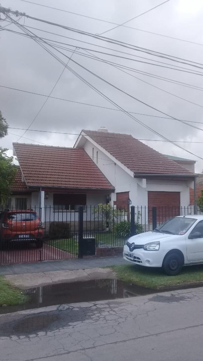 Casa a cuadras del centro de Grand Bourg