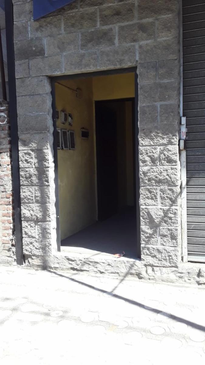 EXCELENTE LOCAL SOBRE RUTA - 1