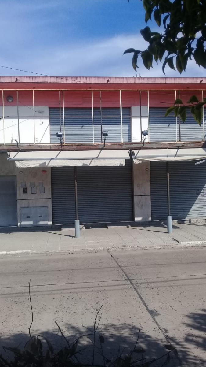 LOCAL CON ENTREPISO A METROS DE RUTA 197 - 2