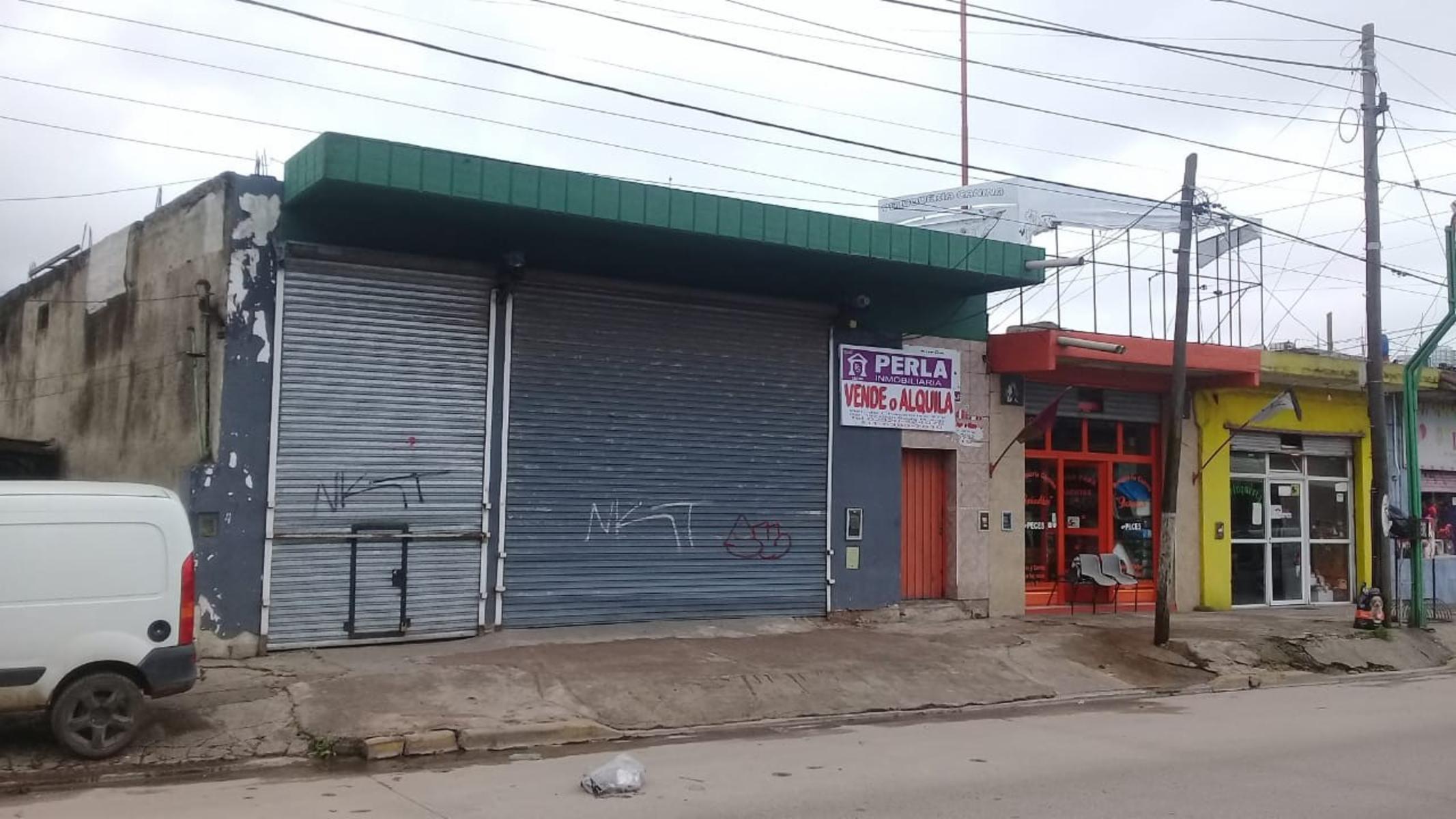 EXCELENTE LOCAL COMERCIAL 300 metros cuadrados - 2