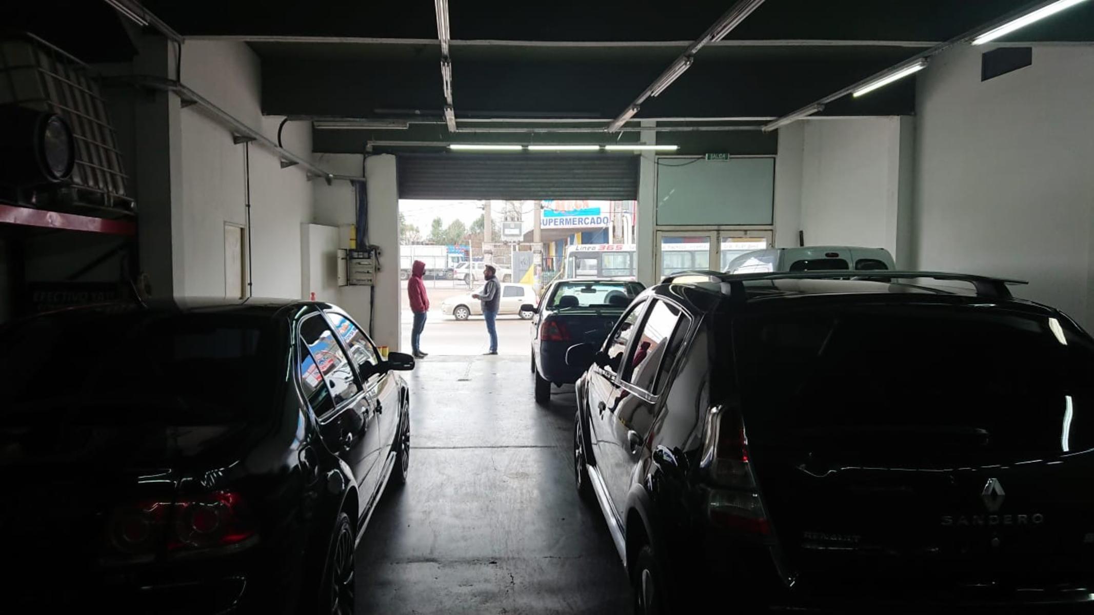 EXCELENTE LOCAL COMERCIAL 300 metros cuadrados - 3