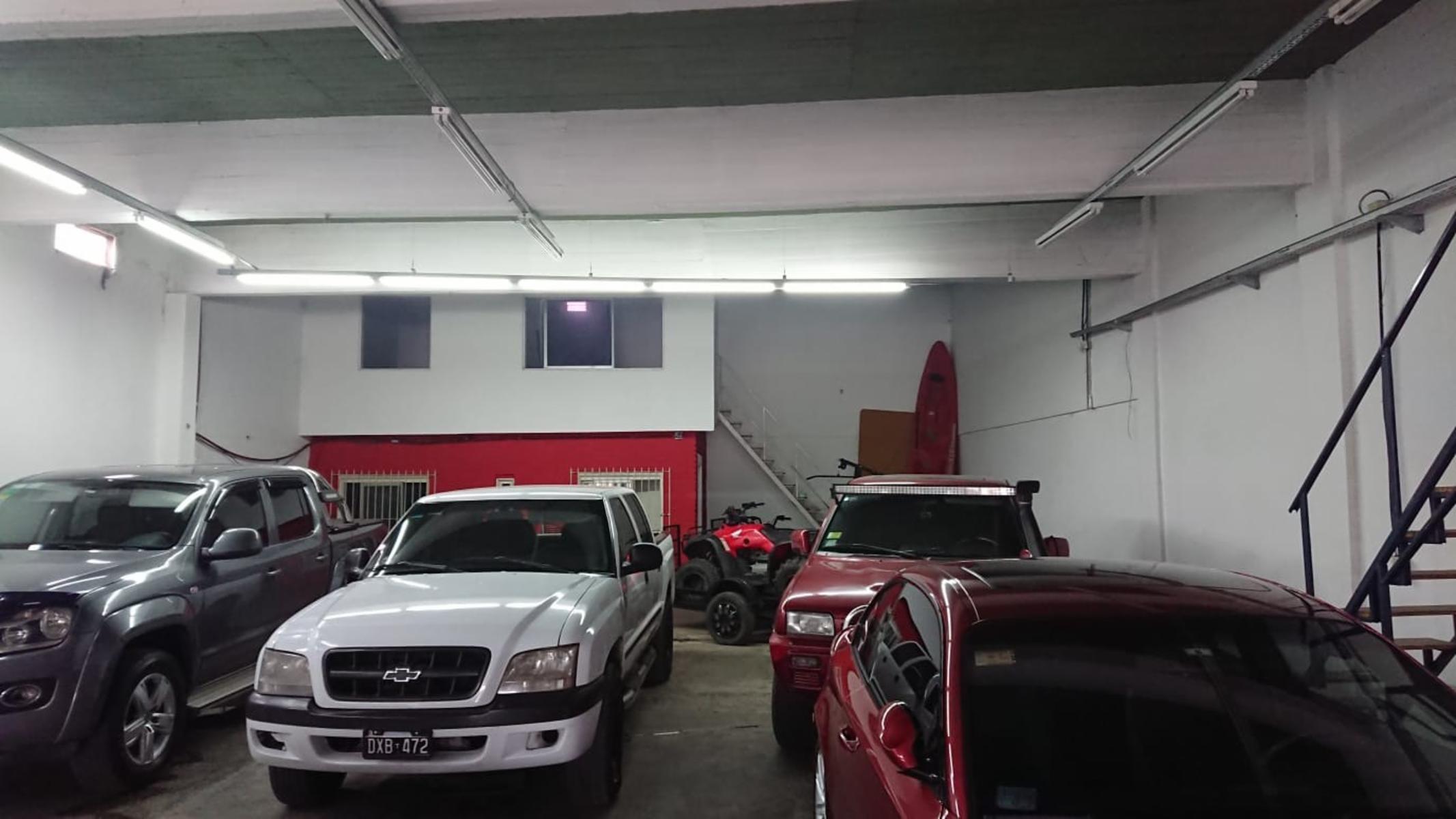 EXCELENTE LOCAL COMERCIAL 300 metros cuadrados - 5