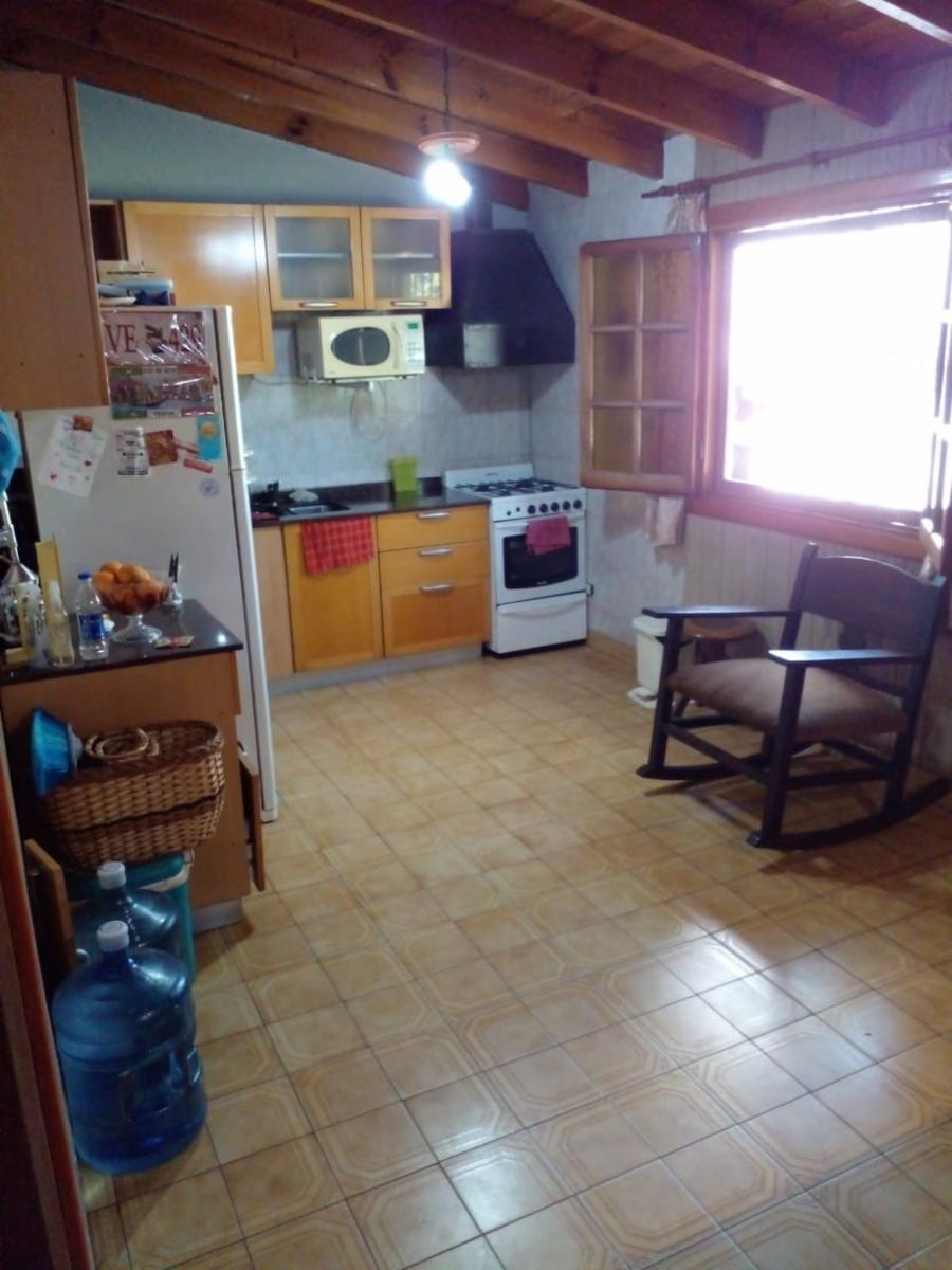 Excelente casa con pileta — foto 3