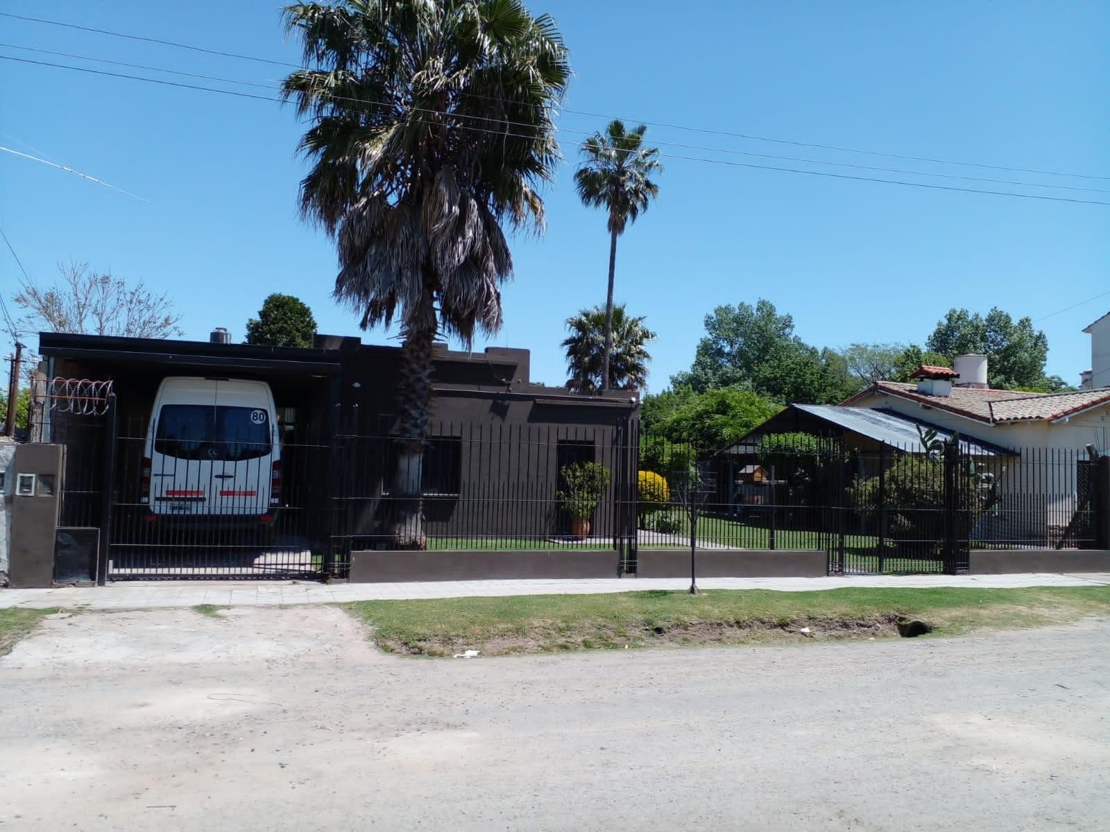 Excelente casa con pileta — foto 4