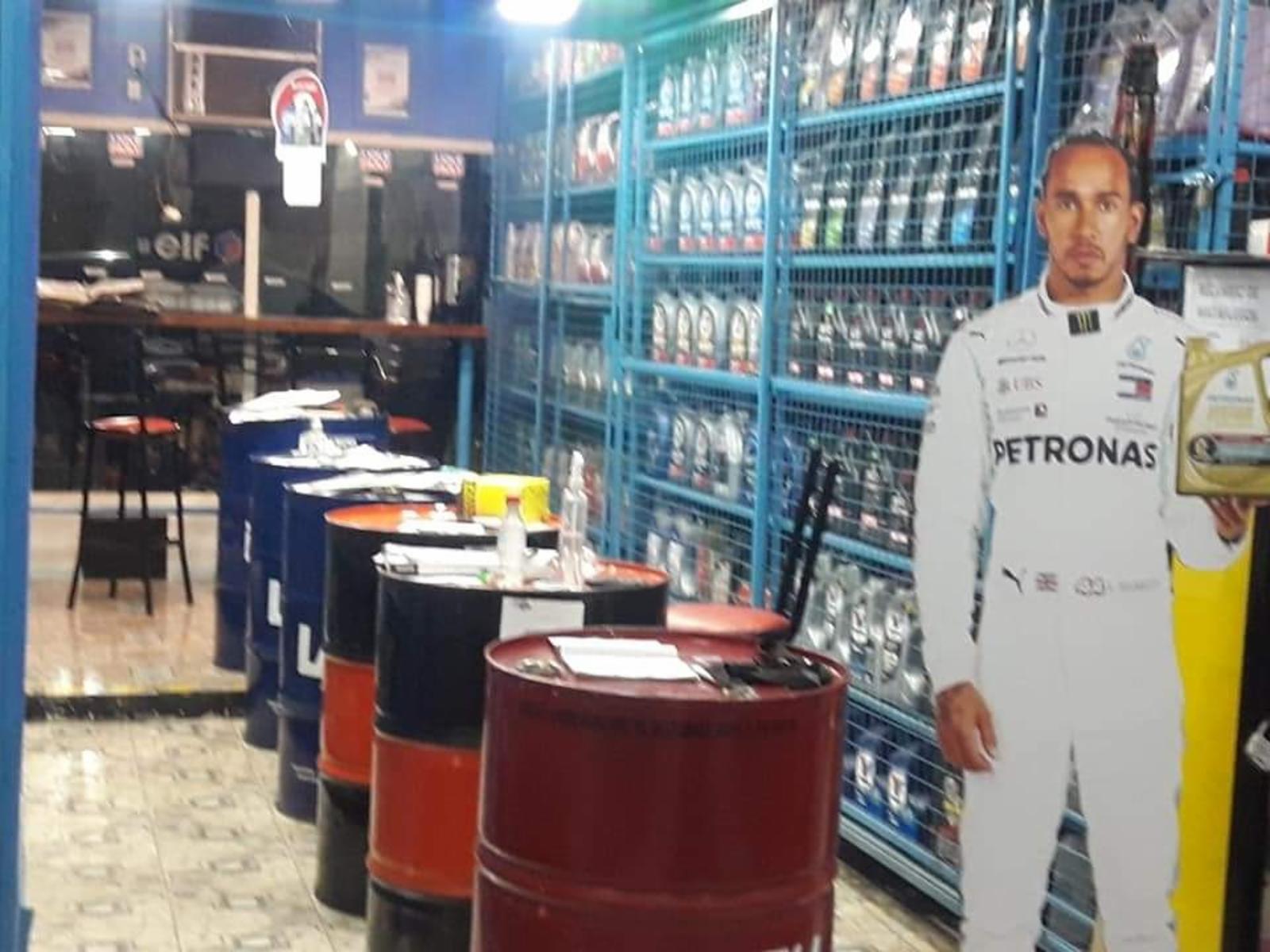 Galpon de 380 metros, apto para Lavadero y Lubricentro - 3
