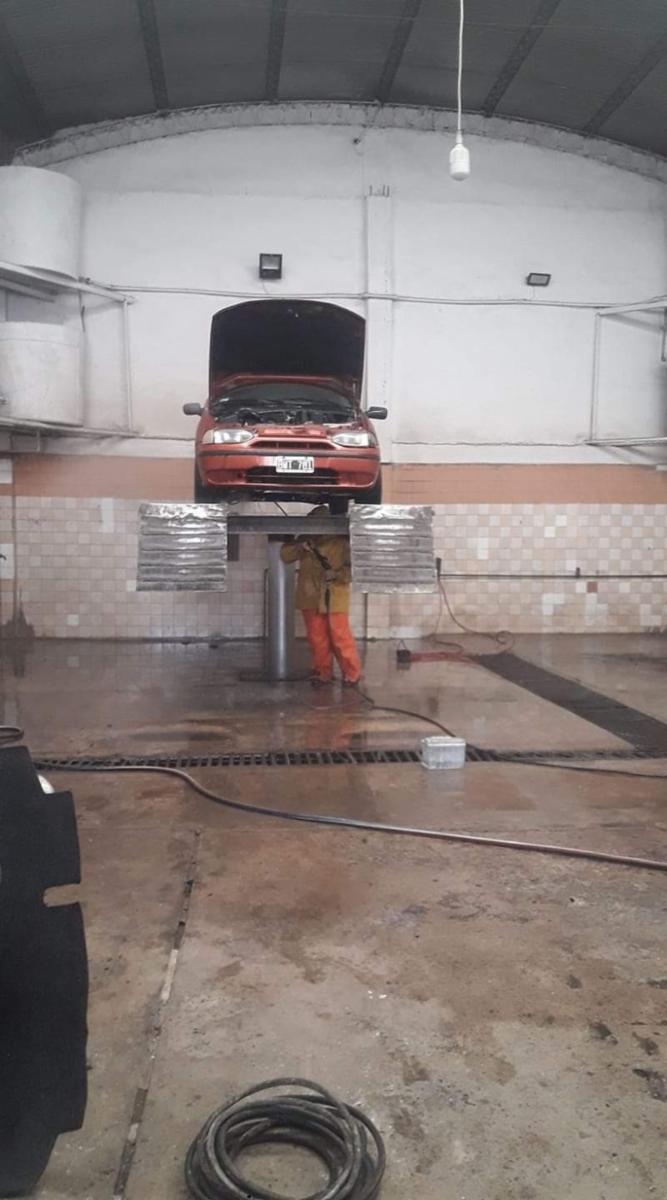 Galpon de 380 metros, apto para Lavadero y Lubricentro - 5