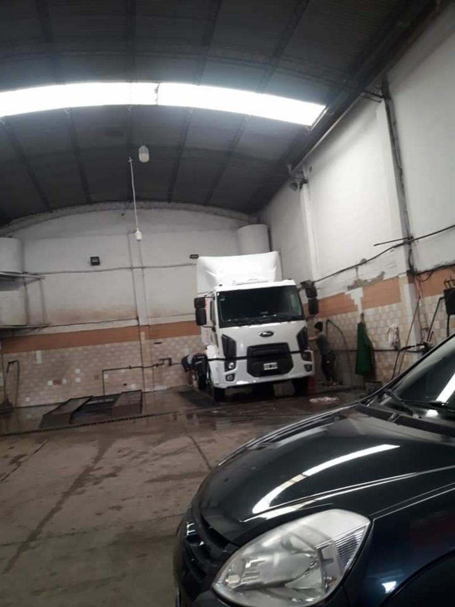 Galpon de 380 metros, apto para Lavadero y Lubricentro - 8