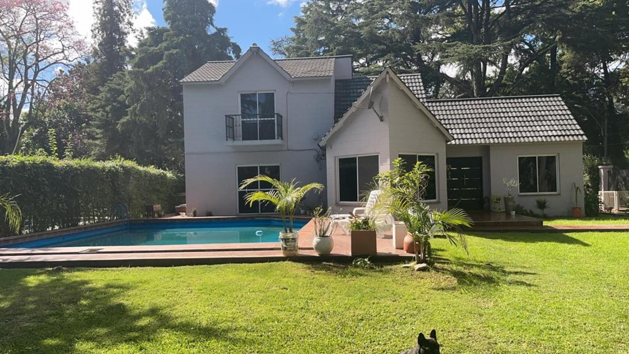 Hermosa casa en Barrio Parque Pero` — foto 7