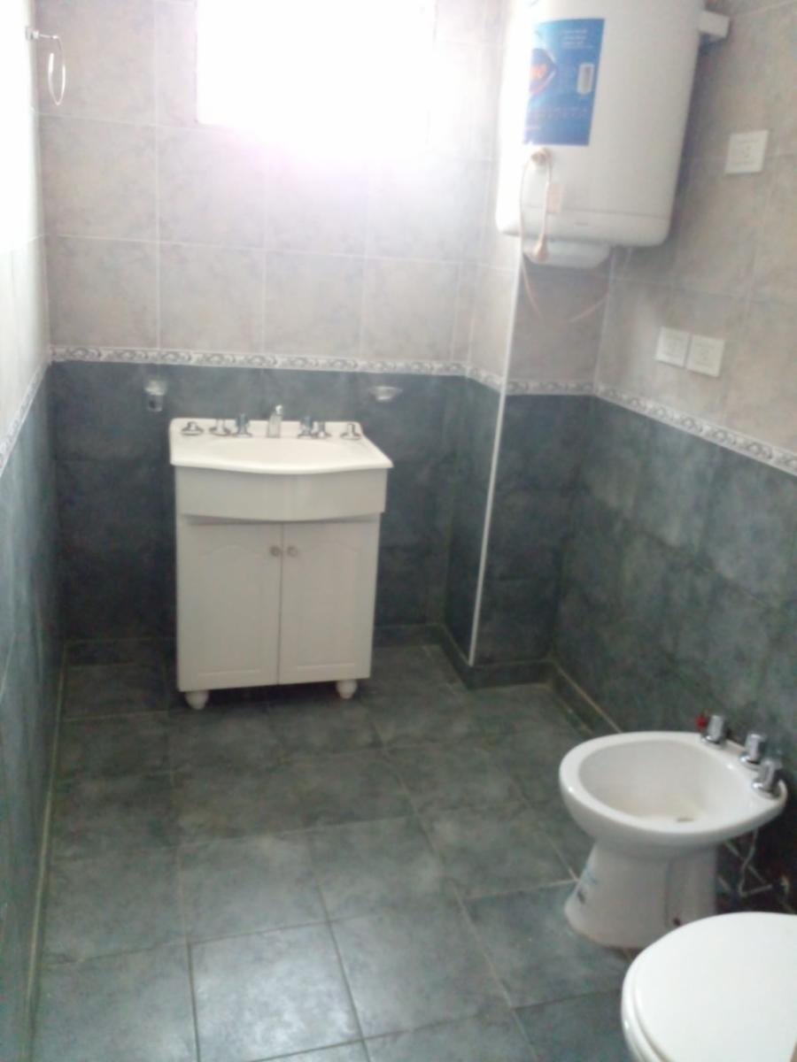 local con 4 oficinas - 12