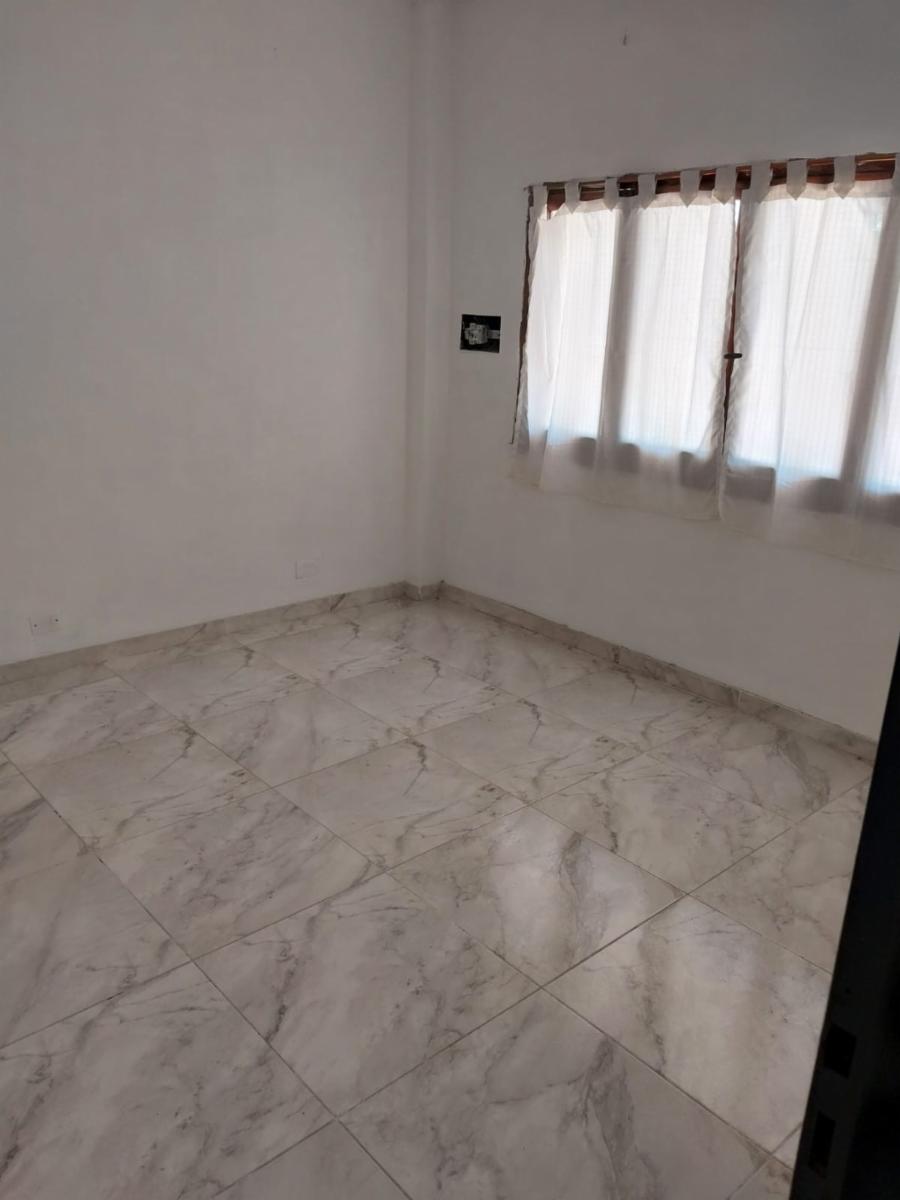 Casa de tres dormitorios en venta a 20 metros de la Avenida del Sesquicentenario ex Ruta 197