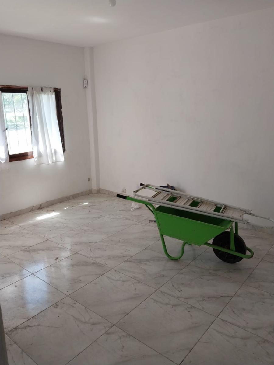 Casa de tres dormitorios en venta a 20 metros de la Avenida del Sesquicentenario ex Ruta 197 — foto 3