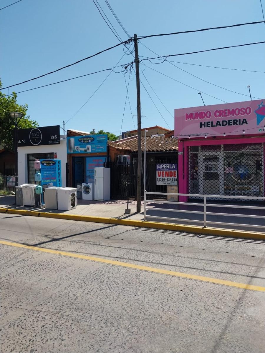 Casa centrica y a 2 cuadras de la Estacion con dos locales — foto 3
