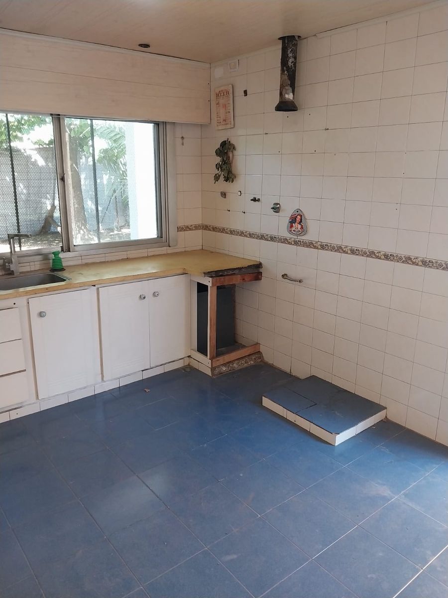 Casa en alquiler con cochera - 7