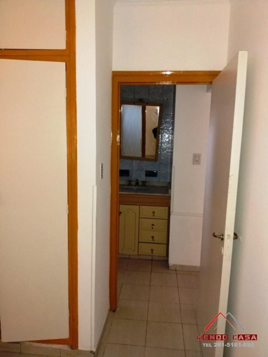 MENDOCASA INMOBILIARIA VENDE CASA EN DORREGO EXCELENTE ZONA — foto 8