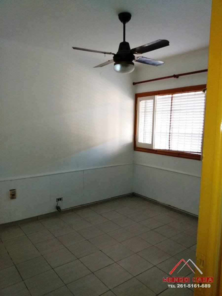 MENDOCASA INMOBILIARIA VENDE CASA EN DORREGO EXCELENTE ZONA — foto 9