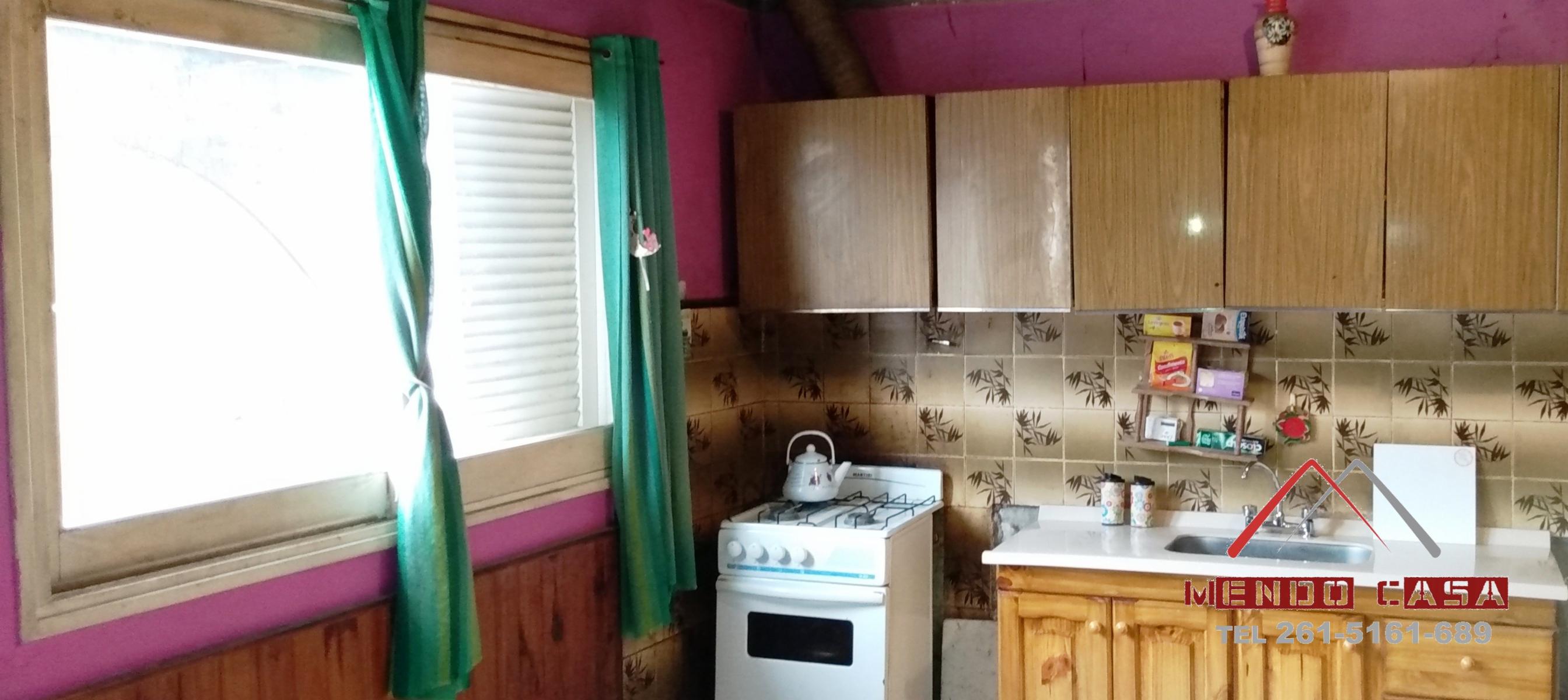 MENDOCASA INMOBILIARIA VENDE CASA EN RIVADAVIA BARRIO JARDIN MARCIAL PEREZ - 3
