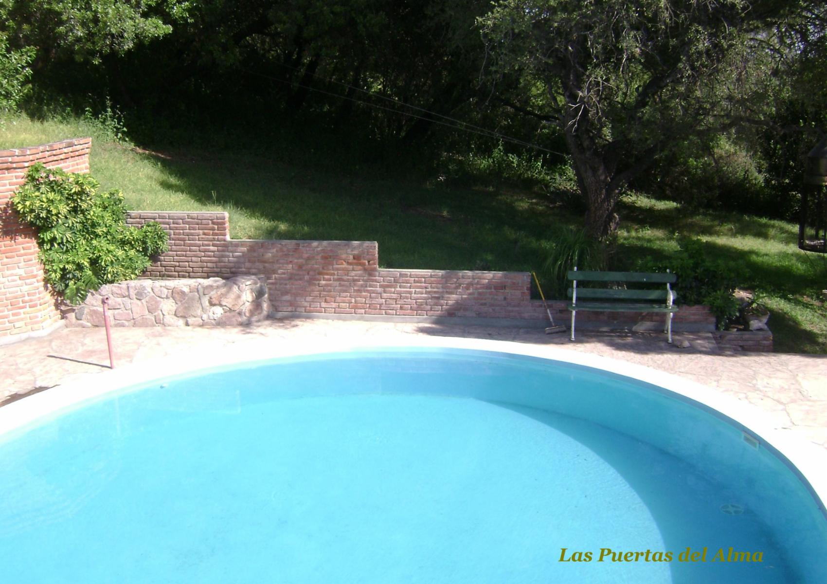 Excelente Chalet con pileta - 12