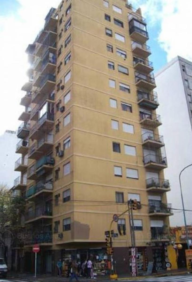 APTO CREDITO Constitución: Amplio 2 Ambientes con balcón cocina completa — foto 11