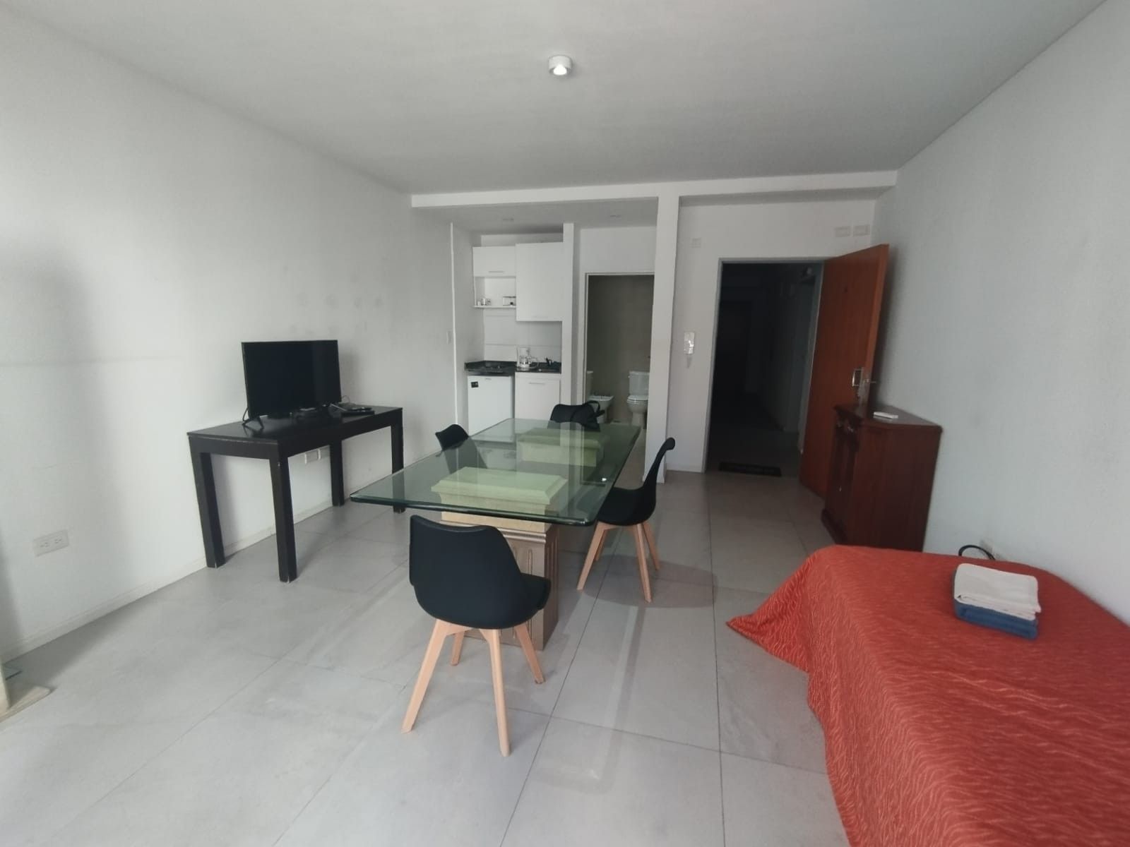 Belgrano Nuñez Monoambiente con Balcon AMOBLADO Y EQUIPADO* MUY LUMINOSO — foto 3