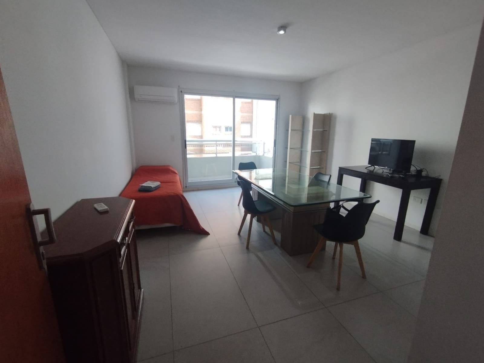 Belgrano Nuñez Monoambiente con Balcon AMOBLADO Y EQUIPADO* MUY LUMINOSO — foto 4