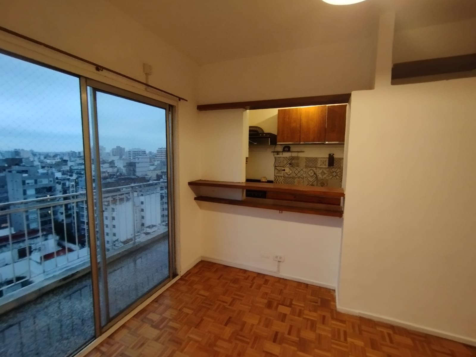 Colegiales APTO CREDITO 2 1/2 ambientes con balcón vista abierta — foto 3