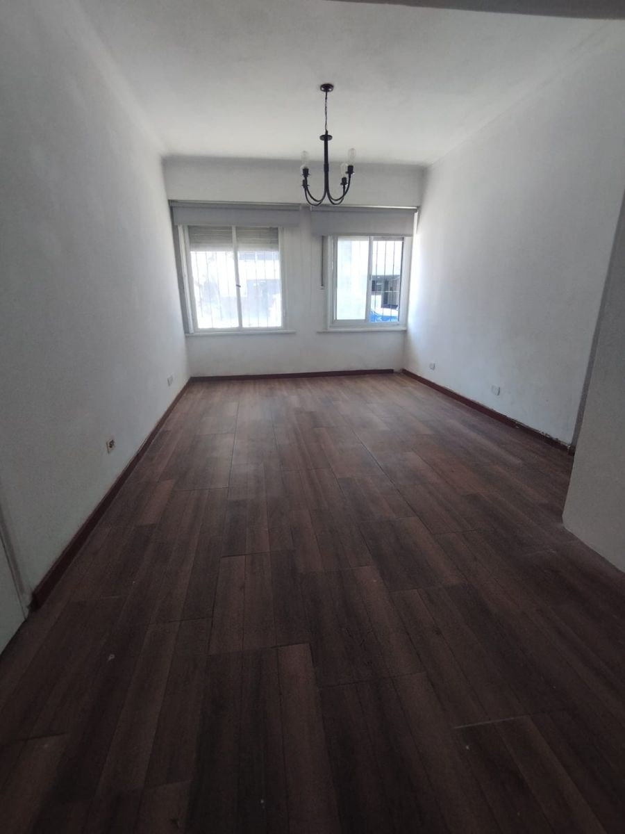 Belgrano 3 AMBIENTES PATIO Apto Credito