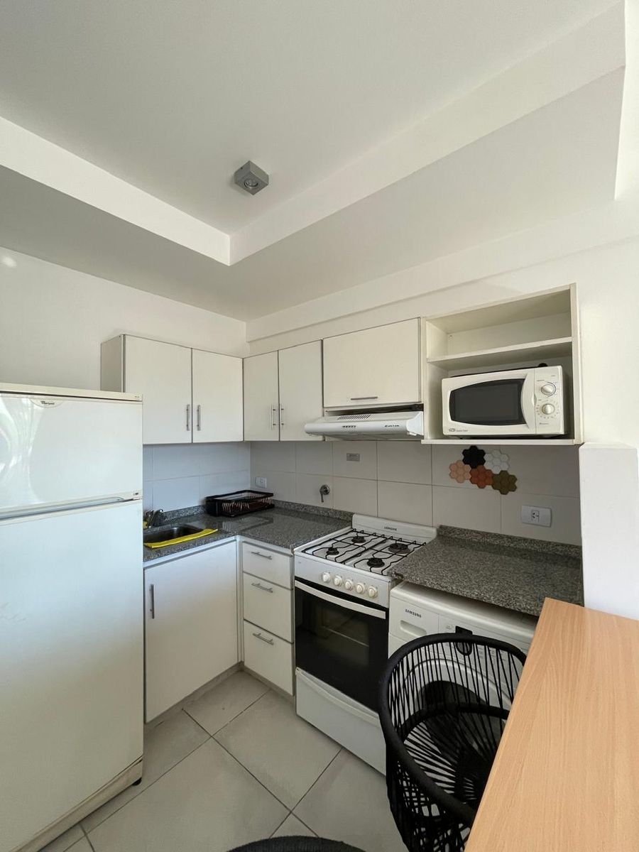 Departamento con Balcón con cochera - APTO CREDITO - Full Amenities. — foto 7