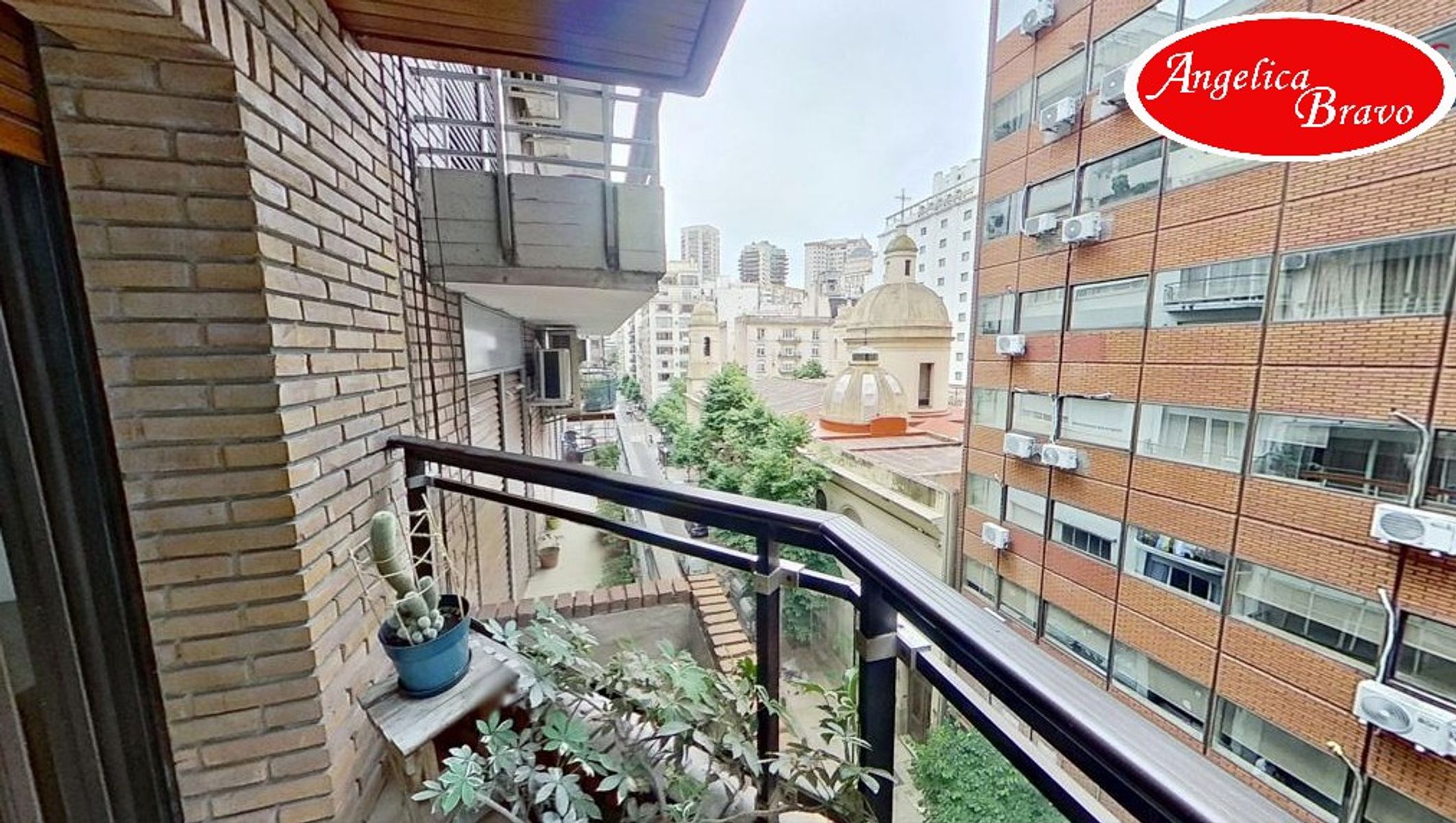 Retiro PISO 4 ambientes con dependencia de servicio, 2 cómodas cocheras y amplia baulera. - 4