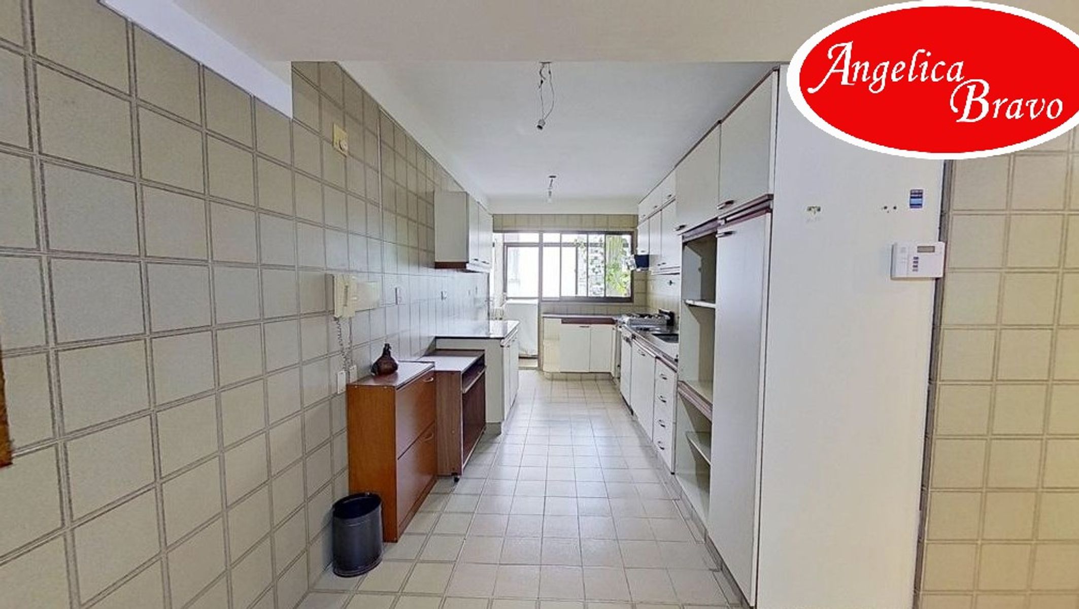 Retiro PISO 4 ambientes con dependencia de servicio, 2 cómodas cocheras y amplia baulera. - 18