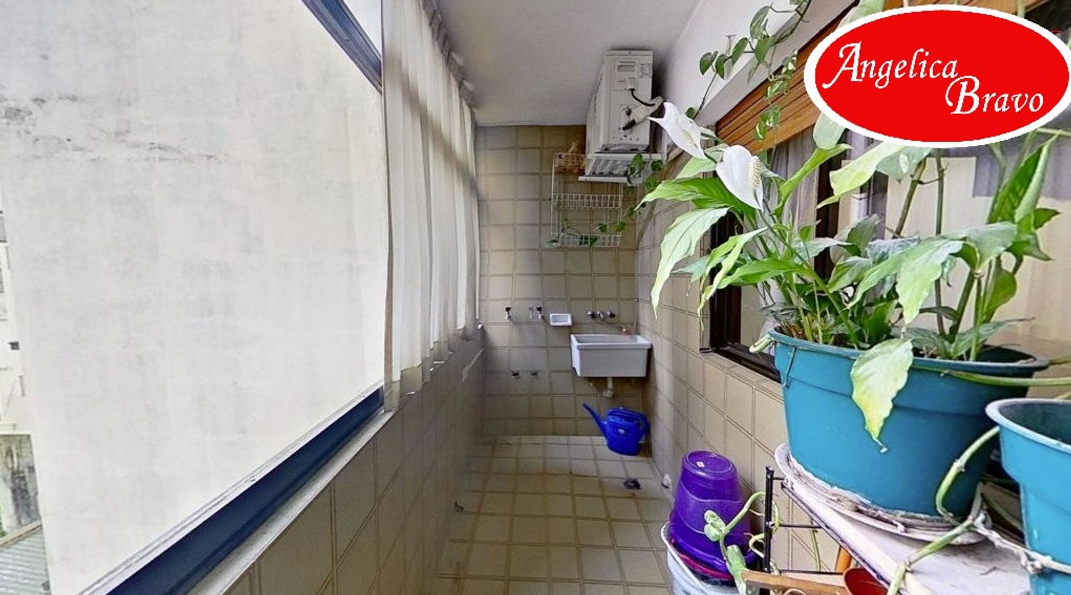 Retiro PISO 4 ambientes con dependencia de servicio, 2 cómodas cocheras y amplia baulera. - 24