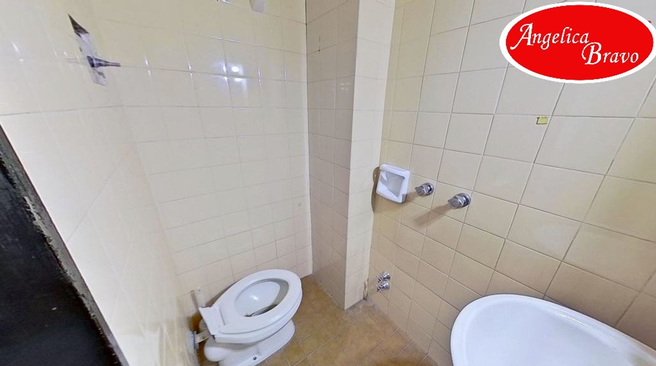 Retiro PISO 4 ambientes con dependencia de servicio, 2 cómodas cocheras y amplia baulera. - 28