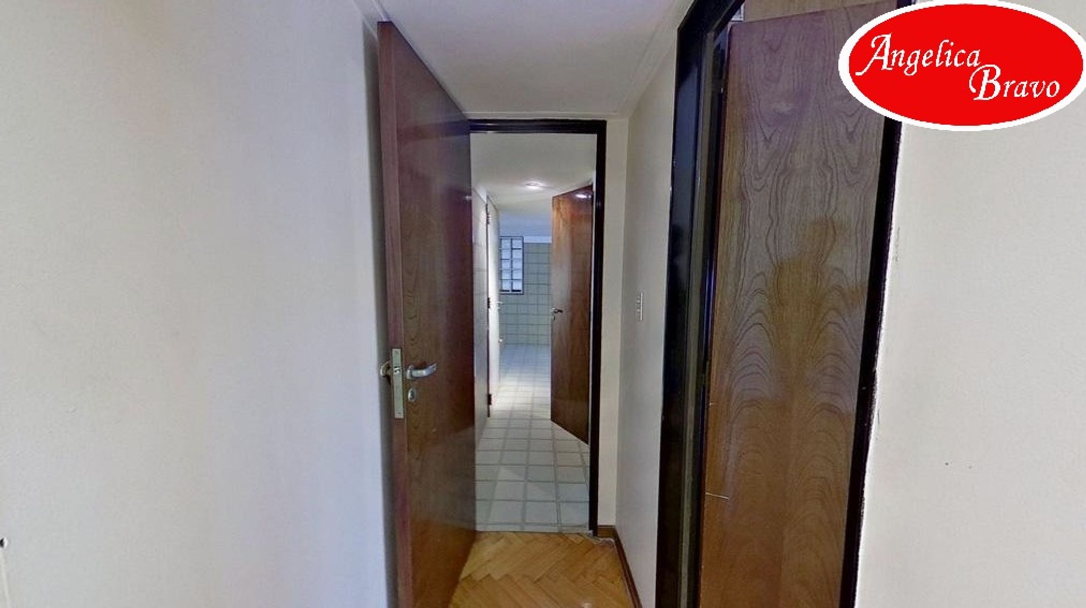 Retiro PISO 4 ambientes con dependencia de servicio, 2 cómodas cocheras y amplia baulera. - 31