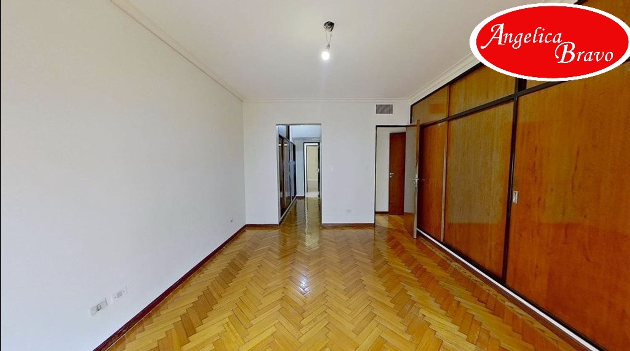 Retiro PISO 4 ambientes con dependencia de servicio, 2 cómodas cocheras y amplia baulera. - 34