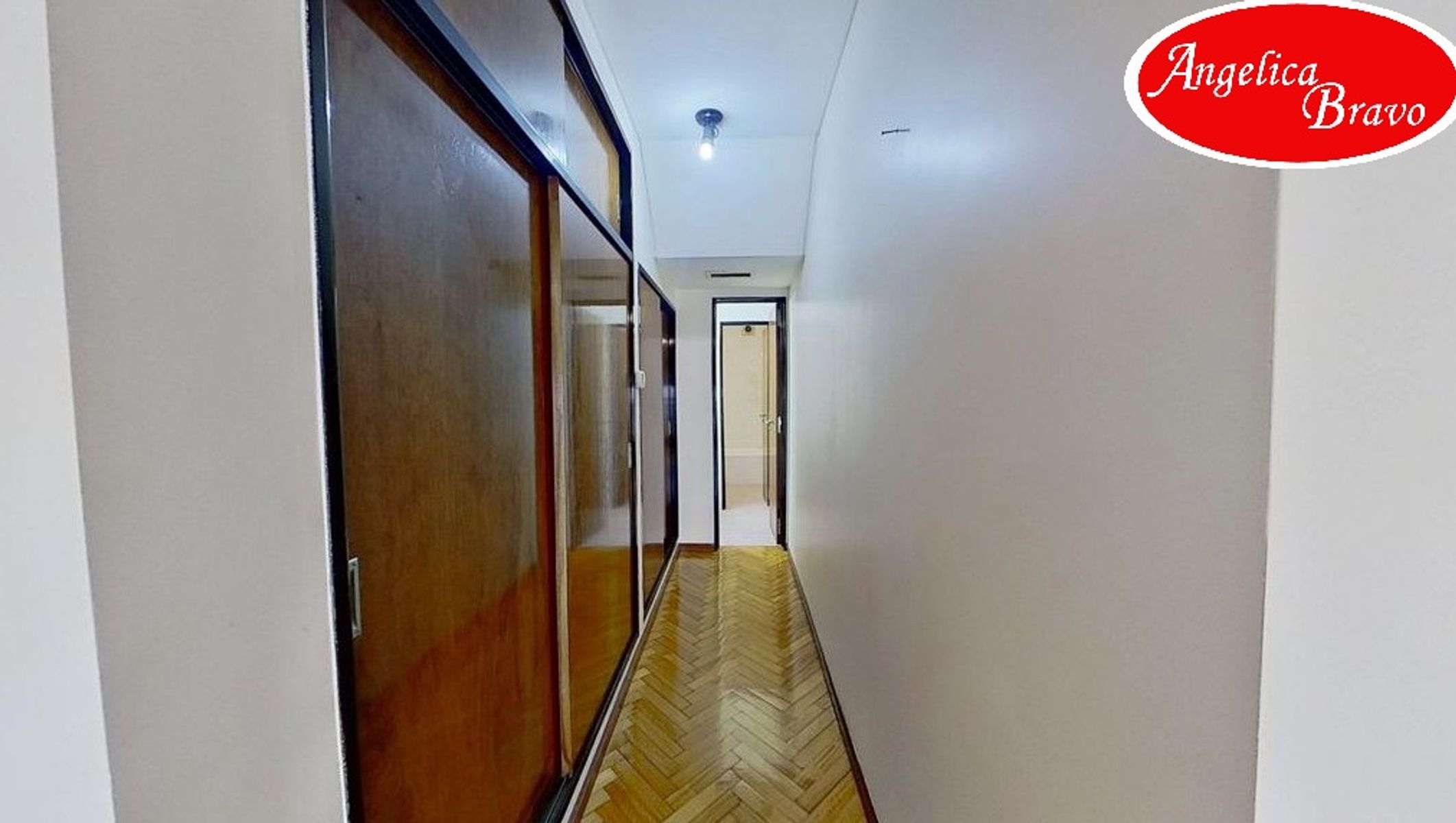 Retiro PISO 4 ambientes con dependencia de servicio, 2 cómodas cocheras y amplia baulera. - 40