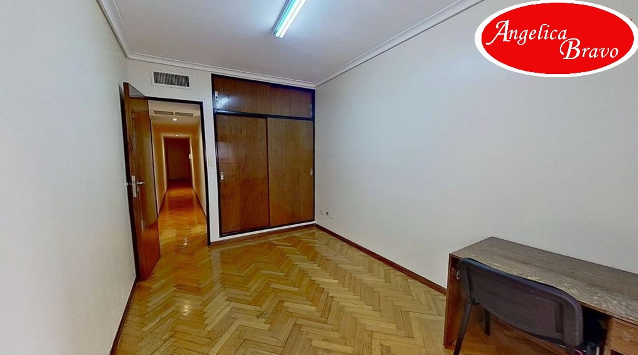 Retiro PISO 4 ambientes con dependencia de servicio, 2 cómodas cocheras y amplia baulera. - 65