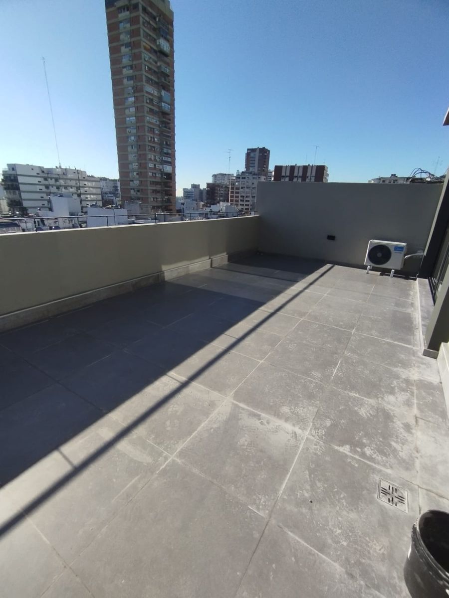 Belgrano 2 ambientes con 2 balcón terraza - 11